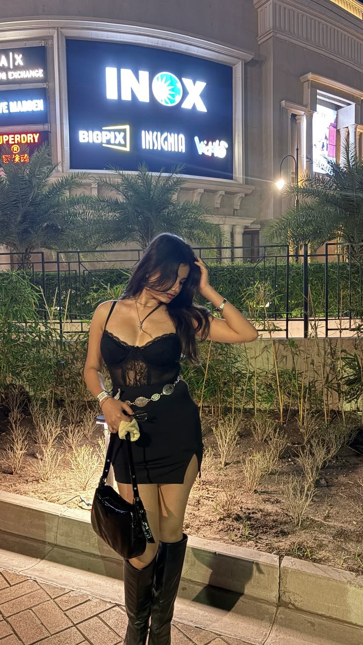 College Girl Escort Service in Frazer town Bangalore